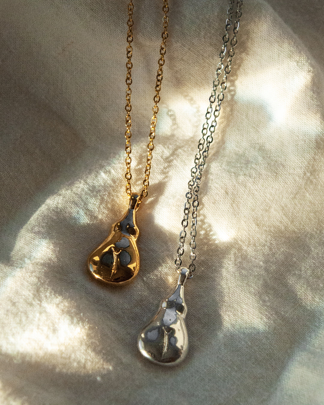 1080x1350-Embrace-gold-silver-tissu.jpg