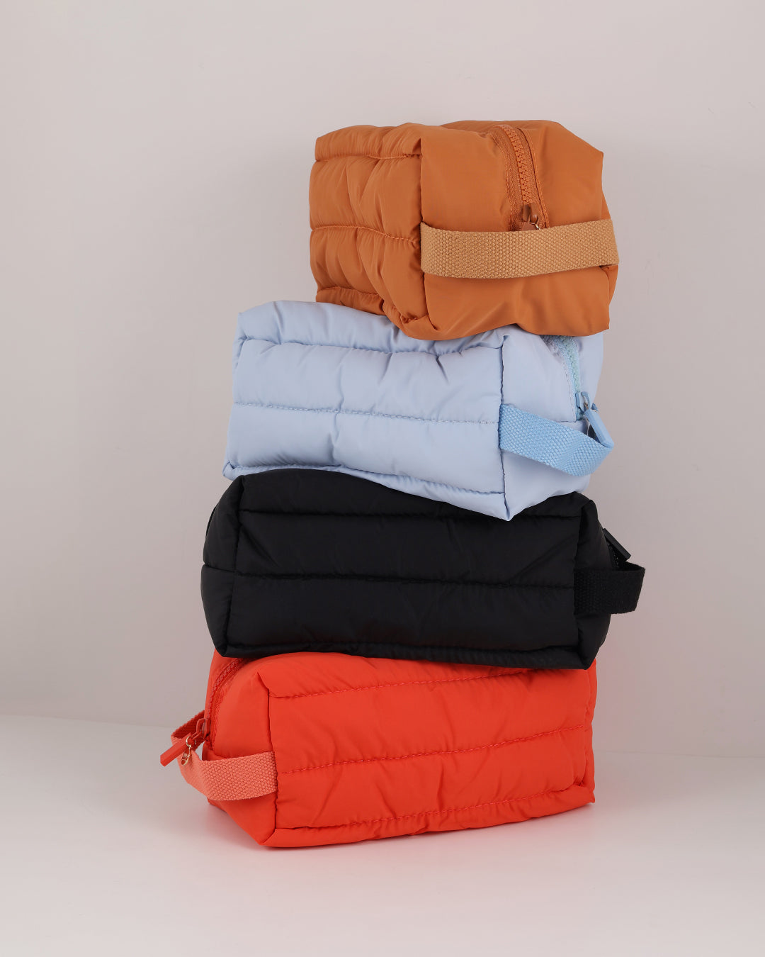 Roxboro trousse matelassée noire