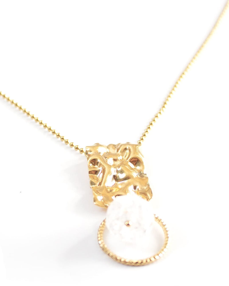 Keano | Gold Hammered Pendant Necklace