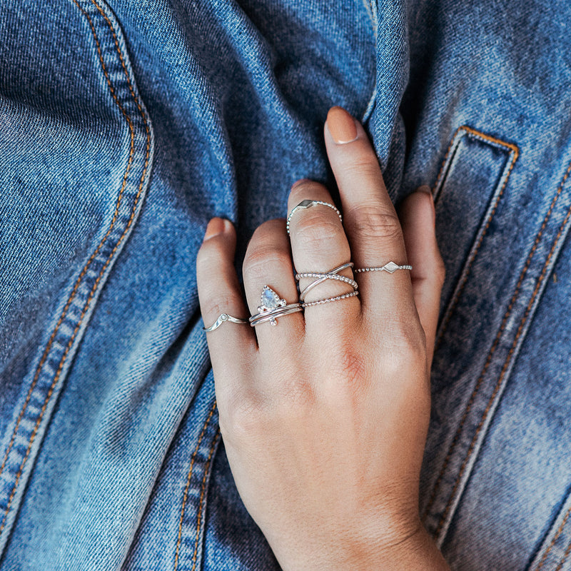 Scarlet | Sterling Silver Wavy Pearl Ring